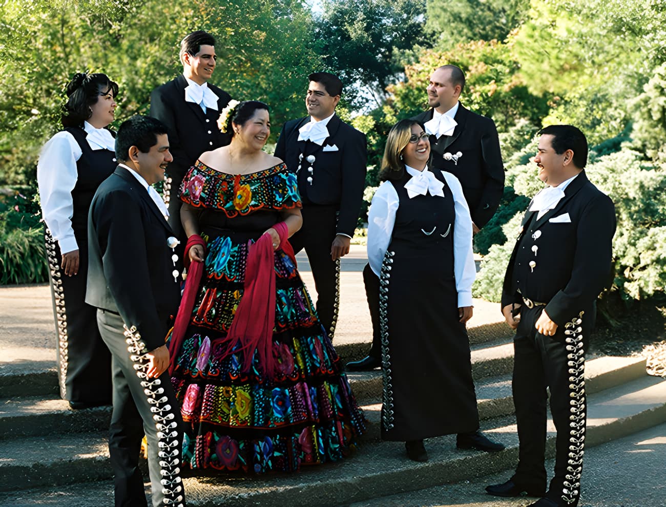 PHOTO MARIACHI LOS GALLITOS